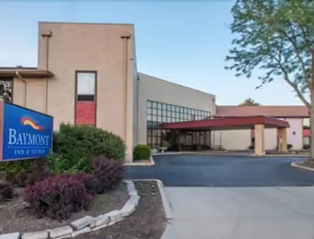 Clarion Pointe Bloomington-Normal Near I-55 And University Extérieur photo