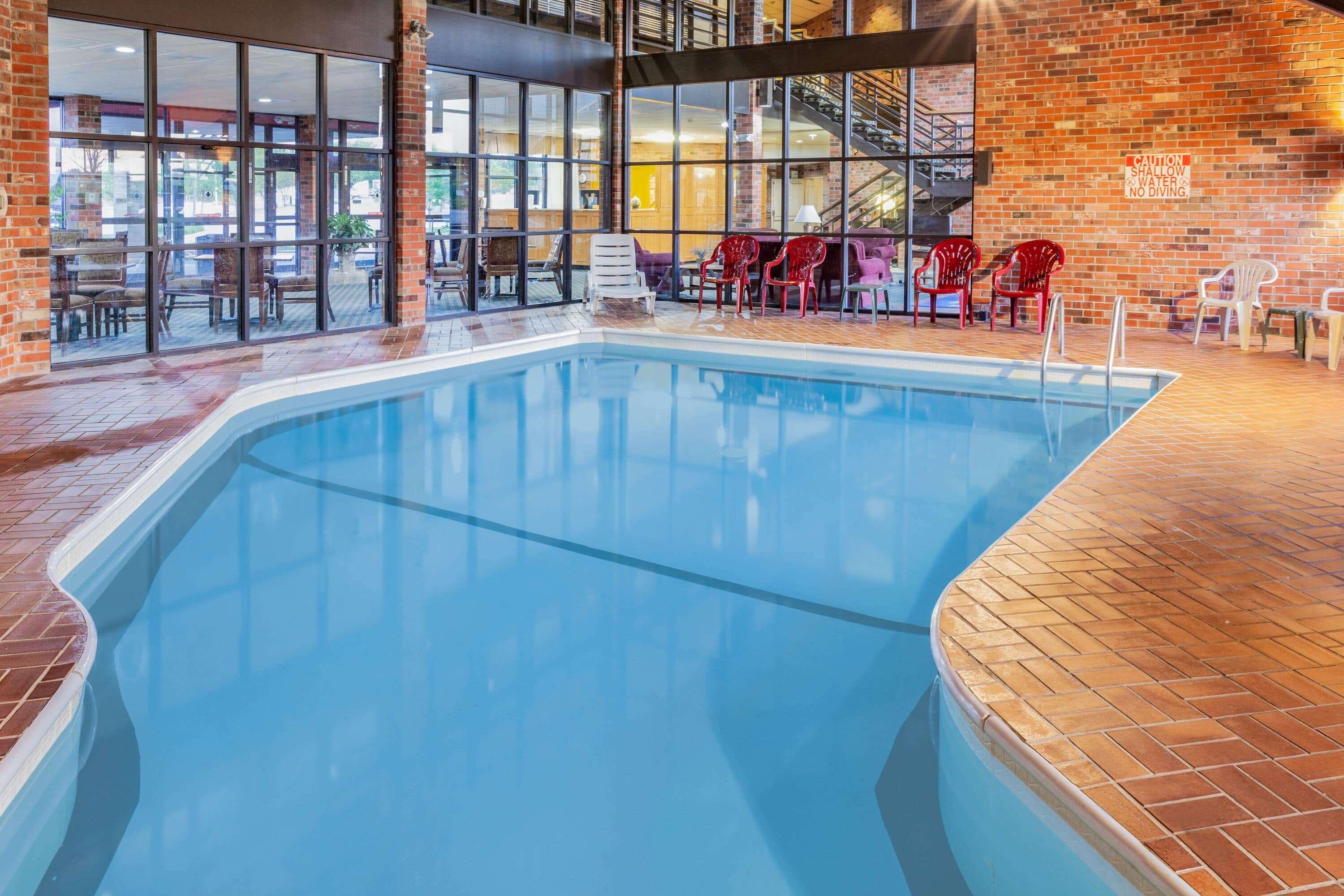 Clarion Pointe Bloomington-Normal Near I-55 And University Extérieur photo