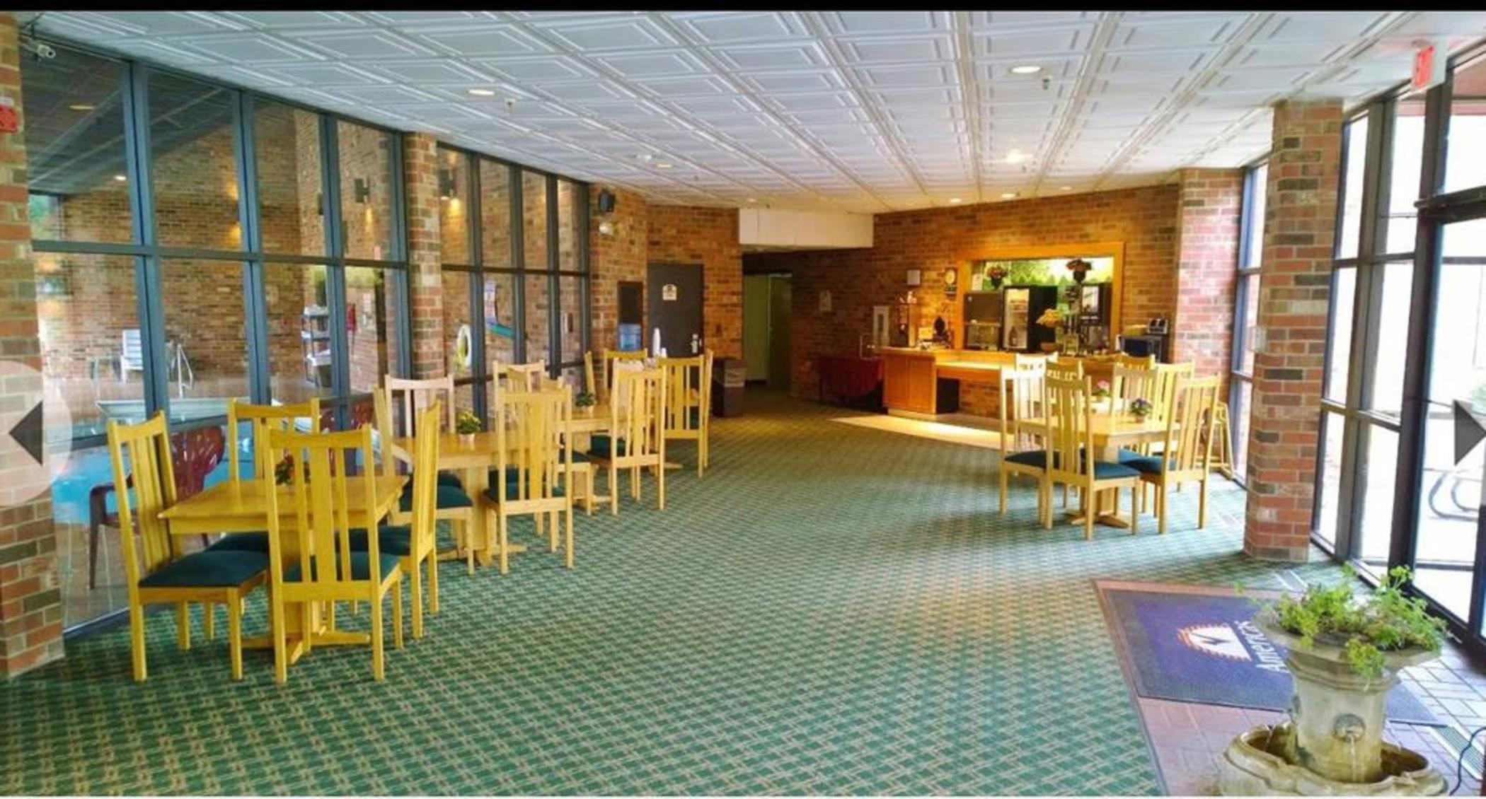 Clarion Pointe Bloomington-Normal Near I-55 And University Extérieur photo