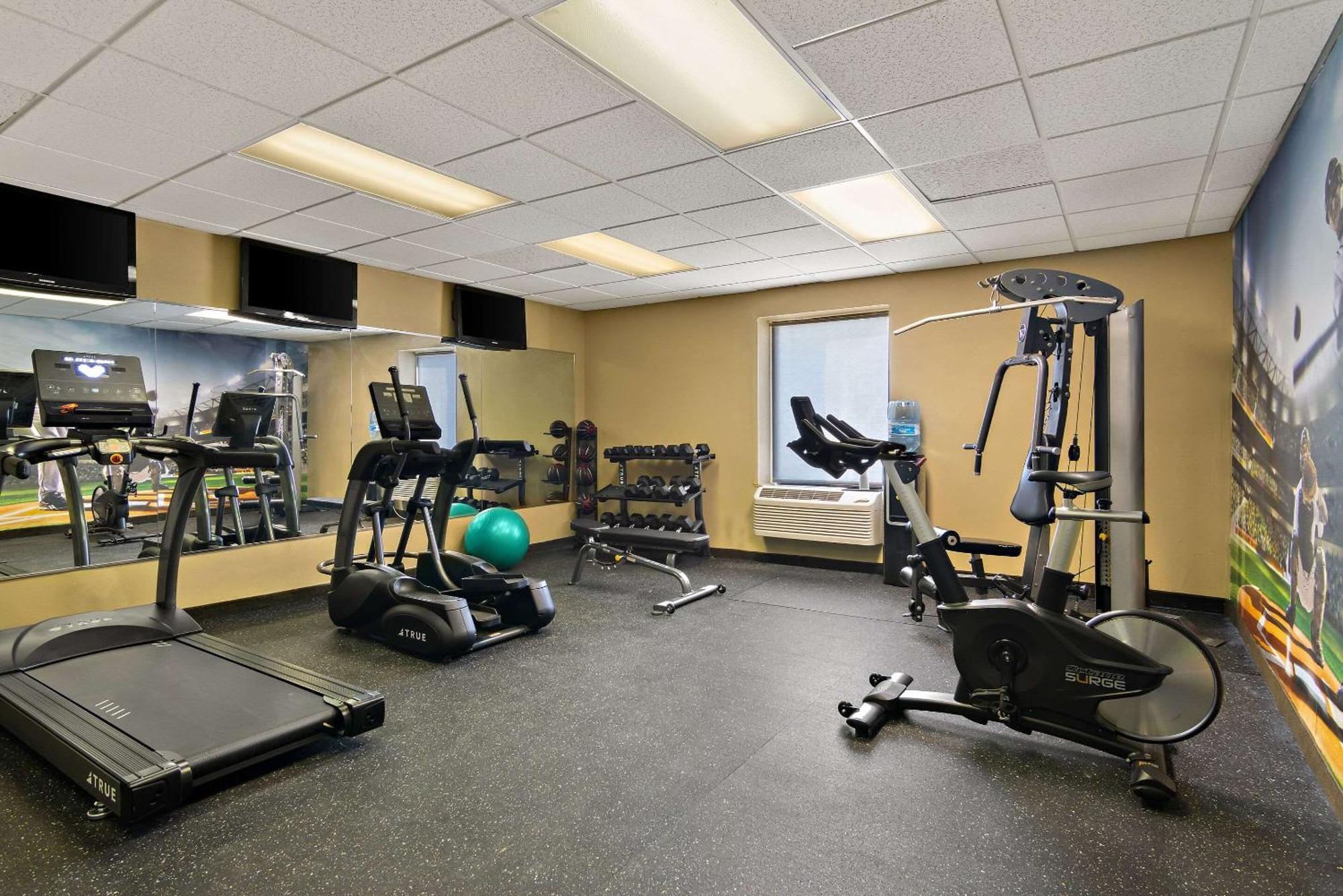 Clarion Pointe Bloomington-Normal Near I-55 And University Extérieur photo