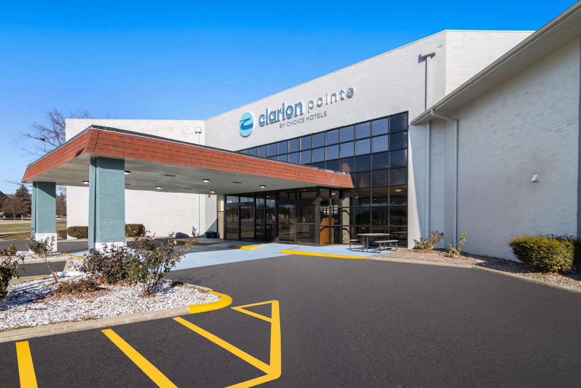 Clarion Pointe Bloomington-Normal Near I-55 And University Extérieur photo